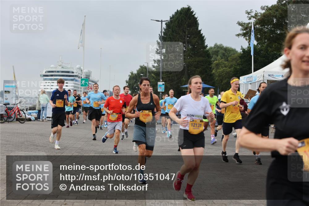 13.09.2026 - Kiel Lauf Andreas Tolksdorf http://msf.ph/oto/10351047 13.09.2026 09:55:45 Kiellinie 8242, 84, 7466, 1935, 12131, 1321 meine-sportfotos.de