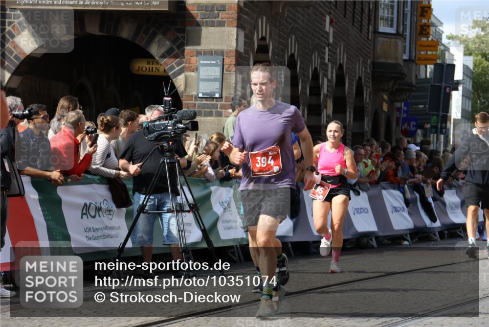 13.09.2026 - 21. swb-Marathon Bremen Strokosch-Dieckow http://msf.ph/oto/10351074 13.09.2026 13:29:31 Ziel 303, 394, 565, 596, 651, 687, 745, 1274, 1545, 1823, 2023, 2070, 2867, 3258, 3796, 3846, 3912, 3938, 4590, 5036, 5225, 6030, 7149, 7361, 7860, 8066, 8099, 8277, 8338, 8675, 9249, 9661, 9889, 10128, 124, 716, 1073, 1243, 1581, 2289, 3030, 4576, 6006, 6384, 6725, 6930, 7079, 7384, 7884, 8481, 8594, 9534, 9747, 9770, 10013, 13031 meine-sportfotos.de