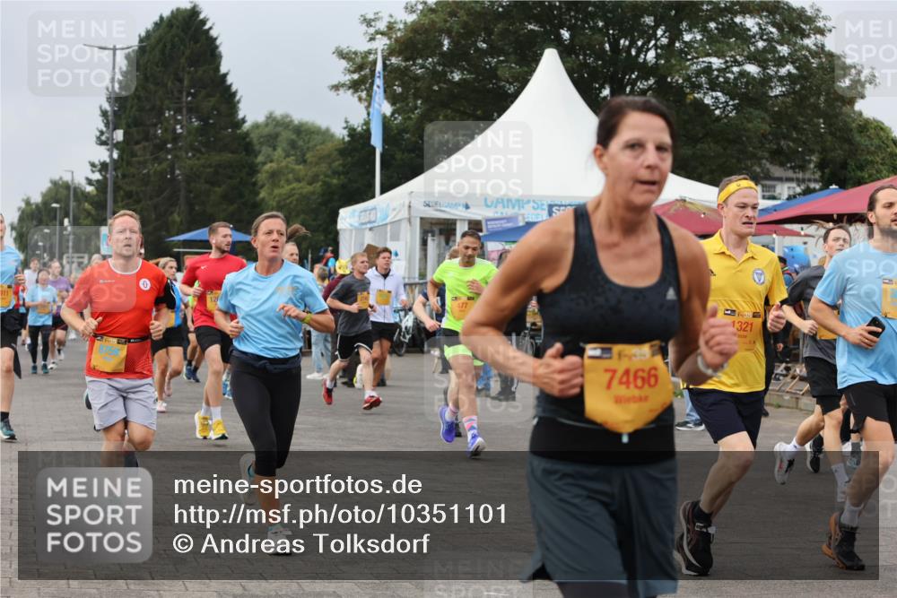 13.09.2026 - Kiel Lauf Andreas Tolksdorf http://msf.ph/oto/10351101 13.09.2026 09:55:47 Kiellinie 911, 39, 8759, 0, 12, 7466, 38, 1321 meine-sportfotos.de