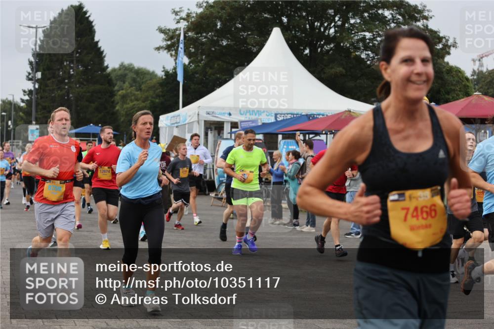 13.09.2026 - Kiel Lauf Andreas Tolksdorf http://msf.ph/oto/10351117 13.09.2026 09:55:47 Kiellinie 39, 8759, 12674, 7466, 9220 meine-sportfotos.de