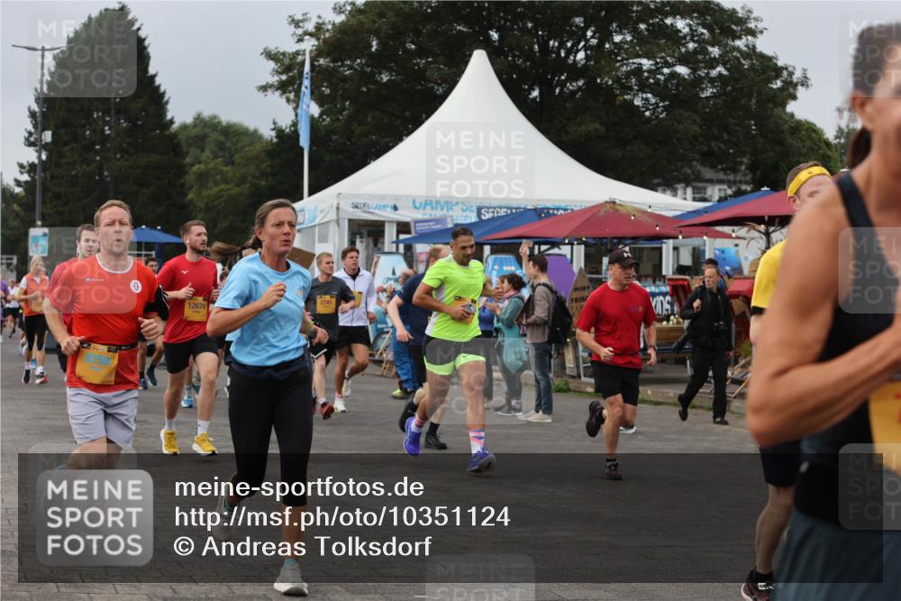 13.09.2026 - Kiel Lauf Andreas Tolksdorf http://msf.ph/oto/10351124 13.09.2026 09:55:47 Kiellinie 38, 8759, 12674, 2745 meine-sportfotos.de
