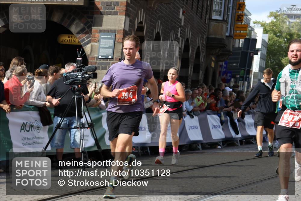 13.09.2026 - 21. swb-Marathon Bremen Strokosch-Dieckow http://msf.ph/oto/10351128 13.09.2026 13:29:32 Ziel 303, 394, 565, 596, 651, 687, 745, 1274, 1545, 1823, 2023, 2070, 2867, 3258, 3796, 3846, 3912, 4590, 5036, 5225, 6030, 7149, 7361, 7631, 7860, 8007, 8066, 8099, 8277, 8338, 8675, 9249, 9661, 9889, 10128, 124, 716, 1073, 1243, 1581, 2289, 3030, 3618, 4115, 4576, 6006, 6127, 6384, 6725, 6930, 7079, 7384, 7884, 8481, 8594, 8612, 8771, 9534, 9747, 9770, 10013, 13031 meine-sportfotos.de