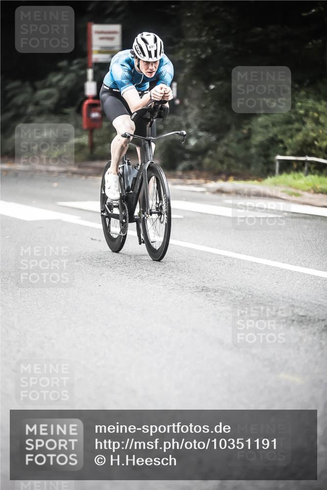13.09.2026 - Stadtparktriathlon H.Heesch http://msf.ph/oto/10351191 13.09.2026 11:04:44 Radfahren 467, 670, 691 meine-sportfotos.de