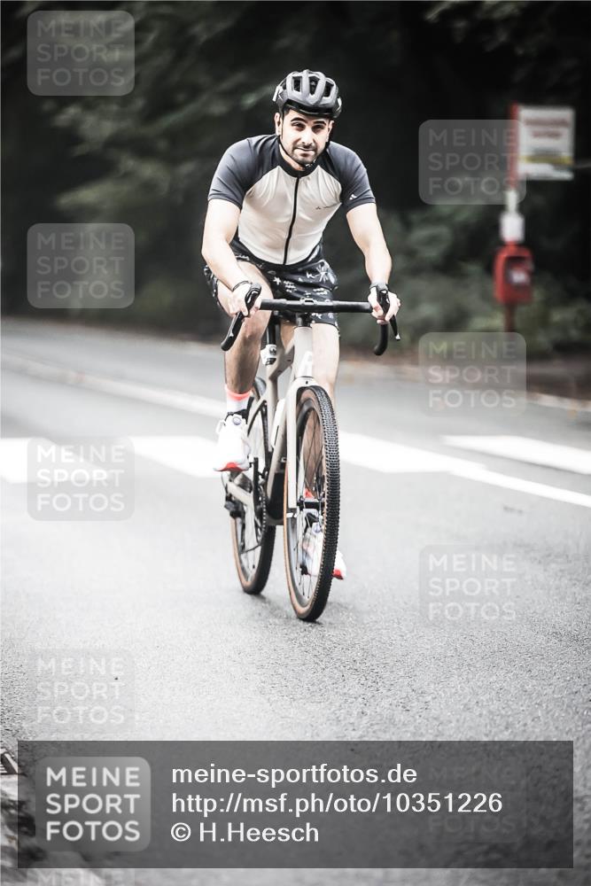 13.09.2026 - Stadtparktriathlon H.Heesch http://msf.ph/oto/10351226 13.09.2026 11:04:46 Radfahren 467, 691 meine-sportfotos.de