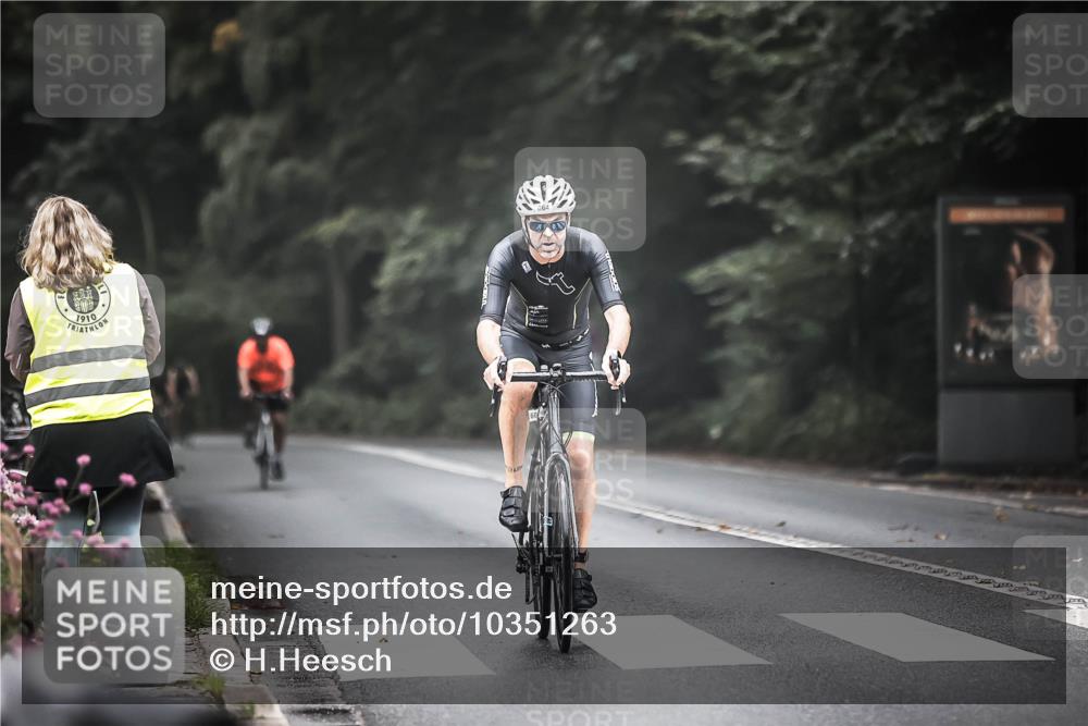 13.09.2026 - Stadtparktriathlon H.Heesch http://msf.ph/oto/10351263 13.09.2026 11:04:57 Radfahren 658, 664 meine-sportfotos.de