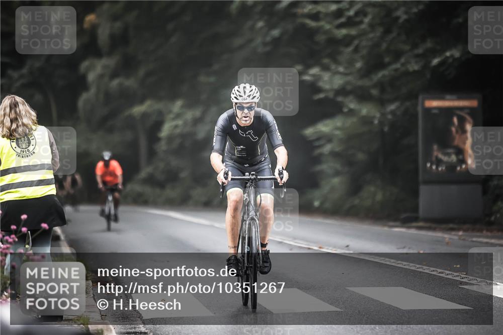 13.09.2026 - Stadtparktriathlon H.Heesch http://msf.ph/oto/10351267 13.09.2026 11:04:57 Radfahren 658, 664 meine-sportfotos.de