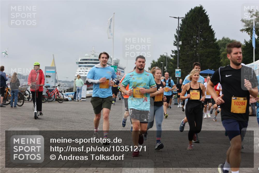 13.09.2026 - Kiel Lauf Andreas Tolksdorf http://msf.ph/oto/10351271 13.09.2026 09:55:52 Kiellinie 2207, 7113, 6133, 4586, 10284 meine-sportfotos.de
