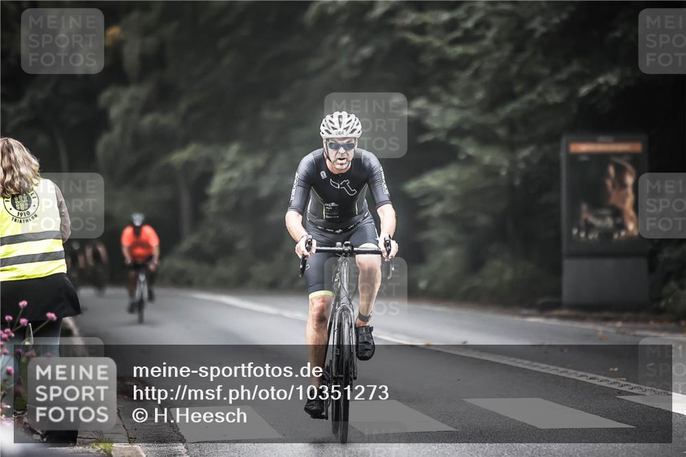 13.09.2026 - Stadtparktriathlon H.Heesch http://msf.ph/oto/10351273 13.09.2026 11:04:57 Radfahren 658, 664 meine-sportfotos.de