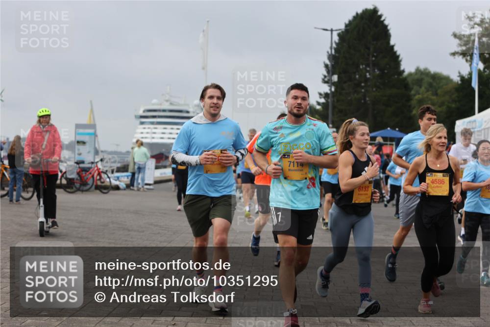 13.09.2026 - Kiel Lauf Andreas Tolksdorf http://msf.ph/oto/10351295 13.09.2026 09:55:53 Kiellinie 7, 7114, 6133, 4586, 78 meine-sportfotos.de