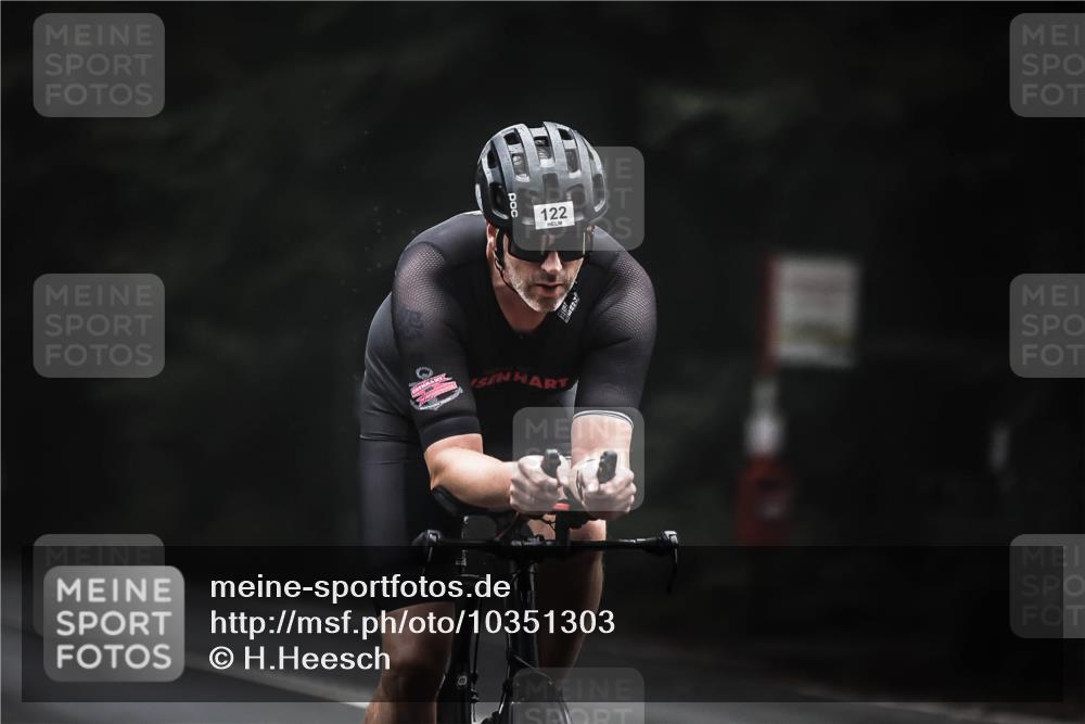 13.09.2026 - Stadtparktriathlon H.Heesch http://msf.ph/oto/10351303 13.09.2026 09:25:01 Radfahren 113, 122 meine-sportfotos.de