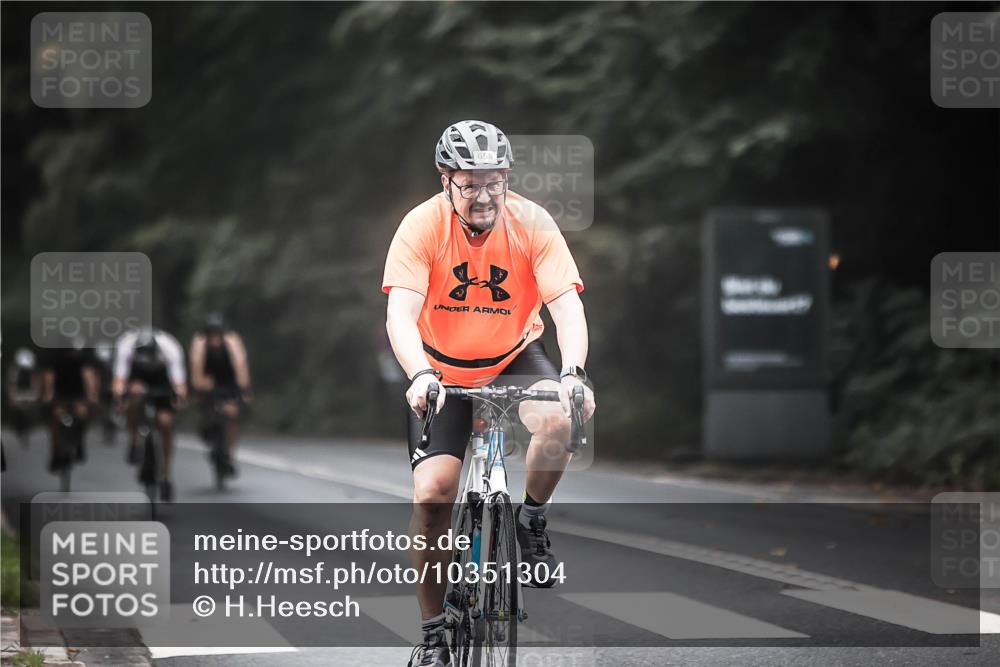 13.09.2026 - Stadtparktriathlon H.Heesch http://msf.ph/oto/10351304 13.09.2026 11:05:03 Radfahren 488, 528, 619, 658, 664 meine-sportfotos.de