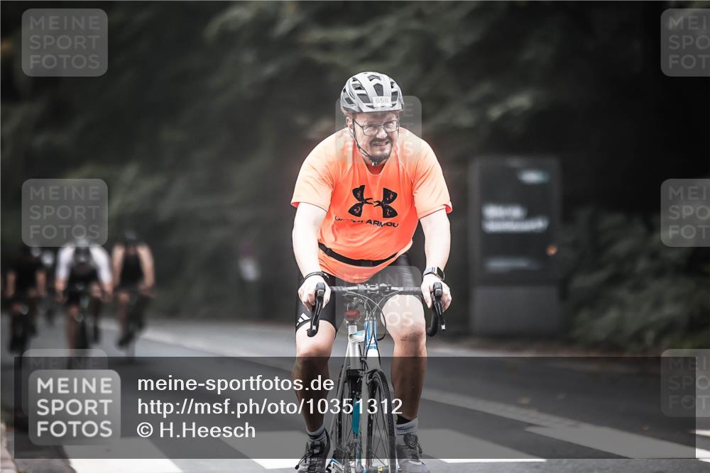 13.09.2026 - Stadtparktriathlon H.Heesch http://msf.ph/oto/10351312 13.09.2026 11:05:03 Radfahren 488, 528, 619, 658, 664 meine-sportfotos.de
