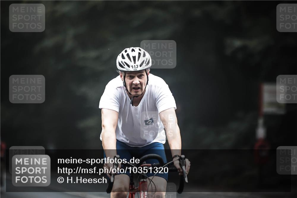13.09.2026 - Stadtparktriathlon H.Heesch http://msf.ph/oto/10351320 13.09.2026 09:25:07 Radfahren 113, 126, 131 meine-sportfotos.de