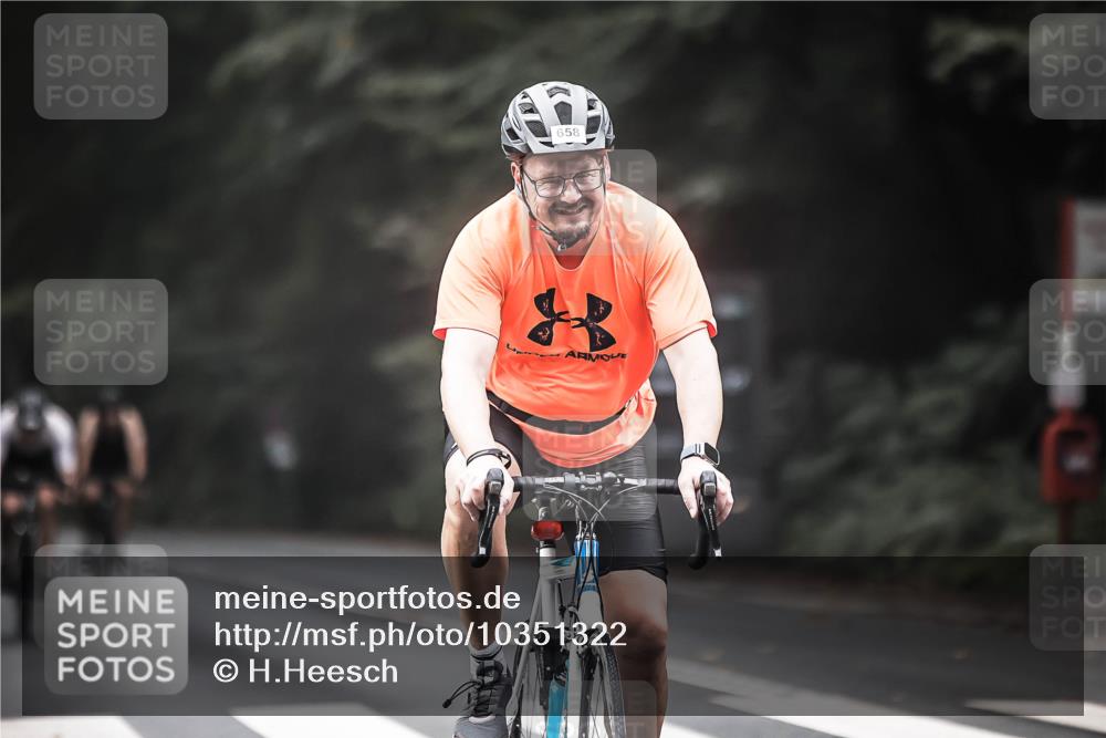 13.09.2026 - Stadtparktriathlon H.Heesch http://msf.ph/oto/10351322 13.09.2026 11:05:03 Radfahren 488, 528, 619, 658, 664 meine-sportfotos.de