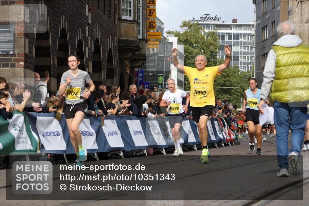 13.09.2026 - 21. swb-Marathon Bremen Strokosch-Dieckow http://msf.ph/oto/10351343 13.09.2026 10:54:50 Ziel 10067, 10146, 10410, 10503, 10577, 10631, 10704, 10749, 10765, 10837, 10884, 11039, 11099, 11389, 11593, 12038, 12265, 12328, 12467, 13526, 10646, 10901, 11620, 11860, 11889, 11908, 11976, 12313, 13592 meine-sportfotos.de