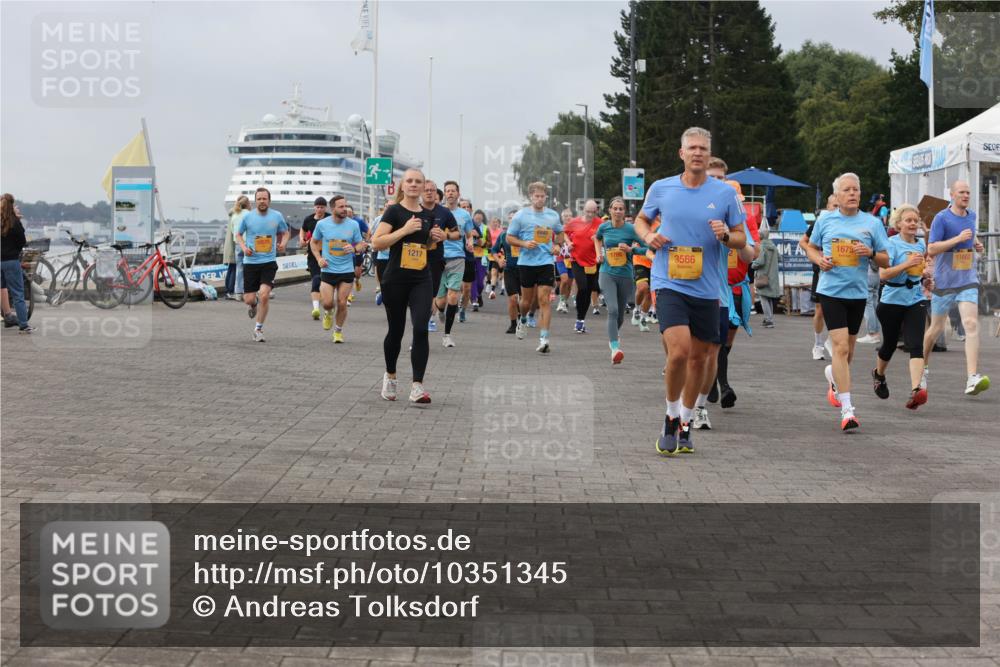 13.09.2026 - Kiel Lauf Andreas Tolksdorf http://msf.ph/oto/10351345 13.09.2026 09:55:56 Kiellinie 247, 1217, 1786, 3566, 1675 meine-sportfotos.de