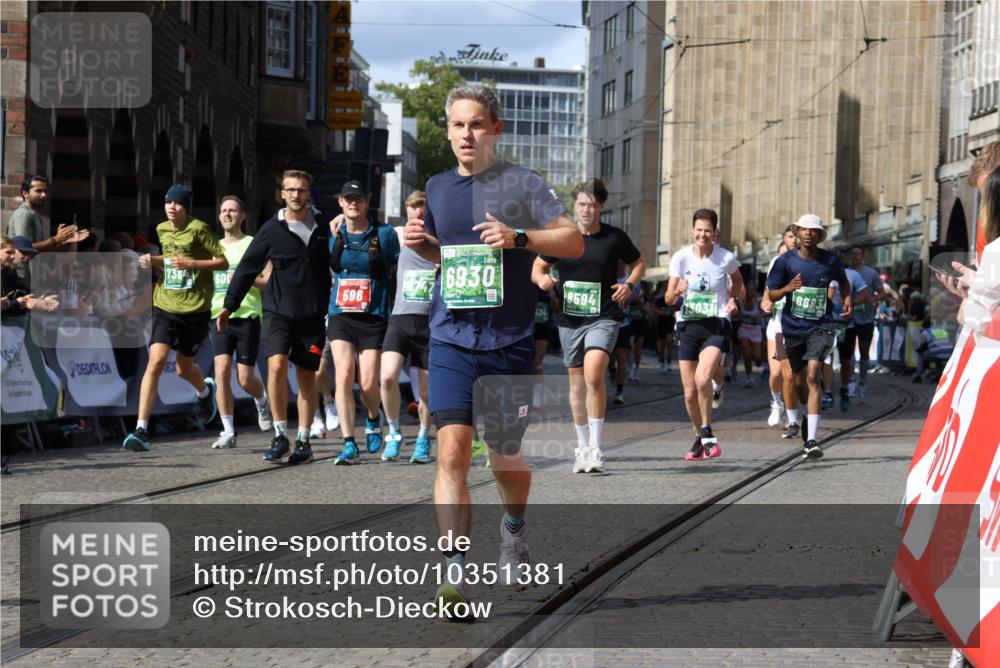 13.09.2026 - 21. swb-Marathon Bremen Strokosch-Dieckow http://msf.ph/oto/10351381 13.09.2026 13:29:34 Ziel 303, 394, 596, 651, 745, 1365, 1387, 1545, 1823, 2023, 2070, 2867, 3258, 3796, 3846, 3912, 4541, 4590, 5036, 6030, 7149, 7361, 7631, 7860, 8007, 8066, 8099, 8277, 8338, 8675, 9249, 9661, 9889, 10128, 124, 716, 1073, 1581, 1861, 2289, 3320, 3618, 4115, 4576, 6006, 6127, 6725, 6930, 7079, 7384, 7884, 8481, 8594, 8612, 8771, 9049, 9534, 9747, 9770, 10013, 13031 meine-sportfotos.de