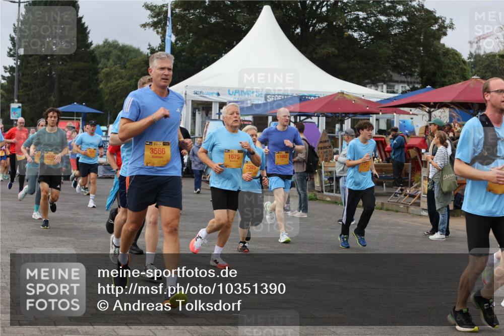13.09.2026 - Kiel Lauf Andreas Tolksdorf http://msf.ph/oto/10351390 13.09.2026 09:55:57 Kiellinie 2449, 39, 3566, 1675, 2525, 11662 meine-sportfotos.de