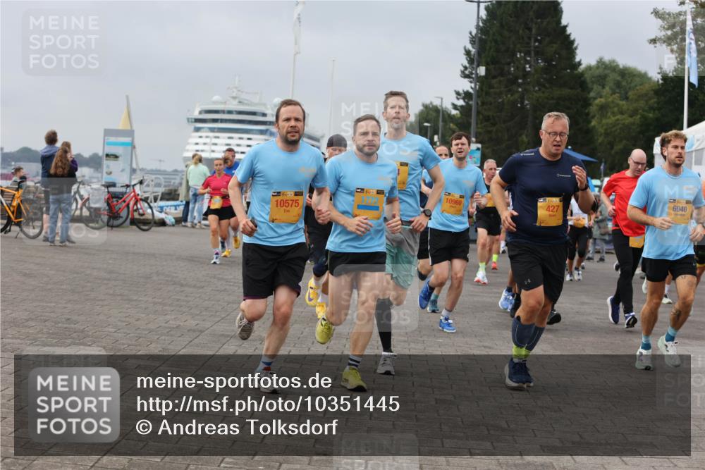 13.09.2026 - Kiel Lauf Andreas Tolksdorf http://msf.ph/oto/10351445 13.09.2026 09:56:00 Kiellinie 10575, 10960, 1119, 427, 6940 meine-sportfotos.de