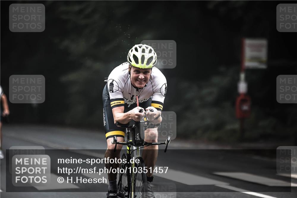 13.09.2026 - Stadtparktriathlon H.Heesch http://msf.ph/oto/10351457 13.09.2026 09:25:24 Radfahren 91, 134, 148 meine-sportfotos.de
