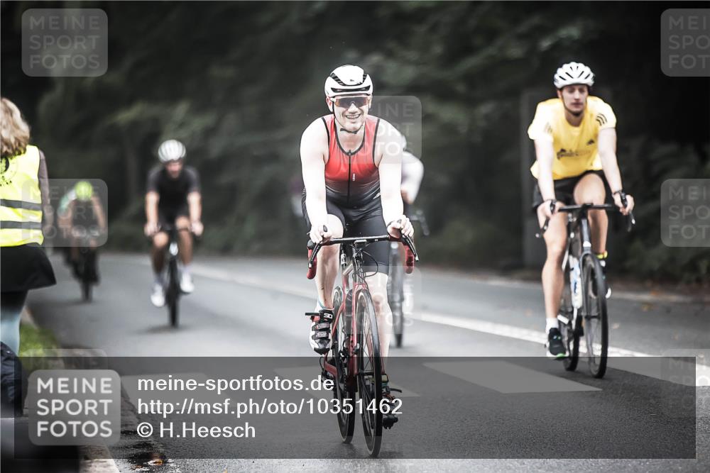 13.09.2026 - Stadtparktriathlon H.Heesch http://msf.ph/oto/10351462 13.09.2026 11:05:17 Radfahren 483, 508, 560, 595, 597, 598, 702 meine-sportfotos.de