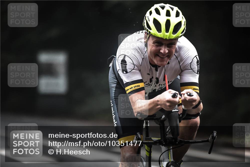 13.09.2026 - Stadtparktriathlon H.Heesch http://msf.ph/oto/10351477 13.09.2026 09:25:25 Radfahren 91, 134, 148 meine-sportfotos.de