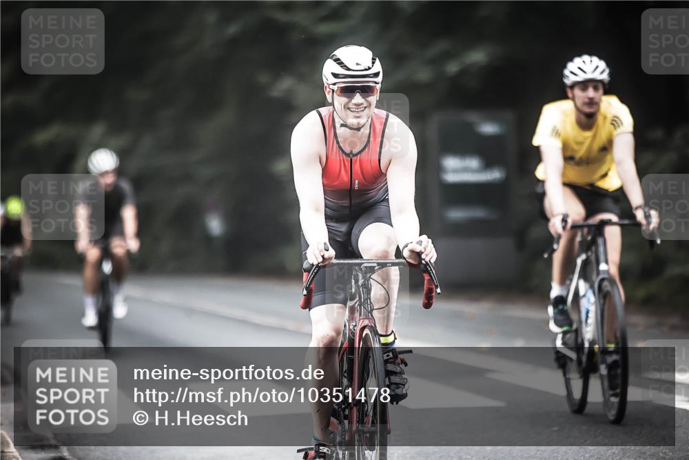 13.09.2026 - Stadtparktriathlon H.Heesch http://msf.ph/oto/10351478 13.09.2026 11:05:18 Radfahren 483, 508, 560, 595, 597, 598, 702 meine-sportfotos.de