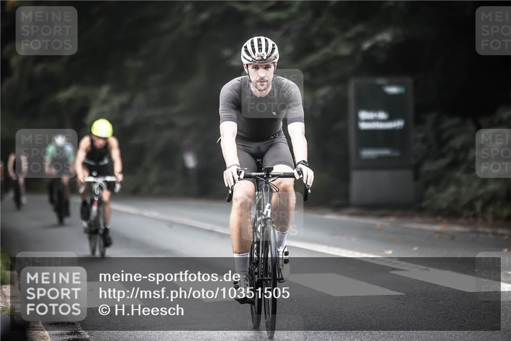 13.09.2026 - Stadtparktriathlon H.Heesch http://msf.ph/oto/10351505 13.09.2026 11:05:20 Radfahren 483, 560, 595, 597, 598, 702 meine-sportfotos.de