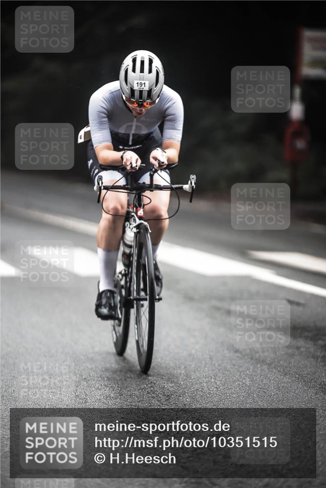 13.09.2026 - Stadtparktriathlon H.Heesch http://msf.ph/oto/10351515 13.09.2026 09:25:45 Radfahren 86, 191, 199 meine-sportfotos.de