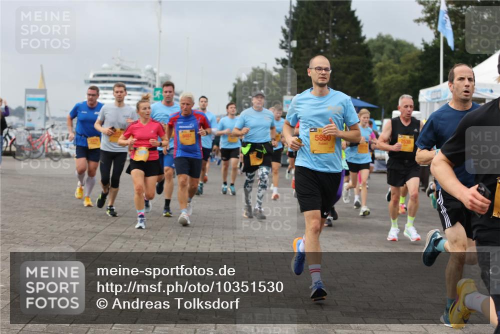 13.09.2026 - Kiel Lauf Andreas Tolksdorf http://msf.ph/oto/10351530 13.09.2026 09:56:03 Kiellinie 9481, 5850, 2538 meine-sportfotos.de