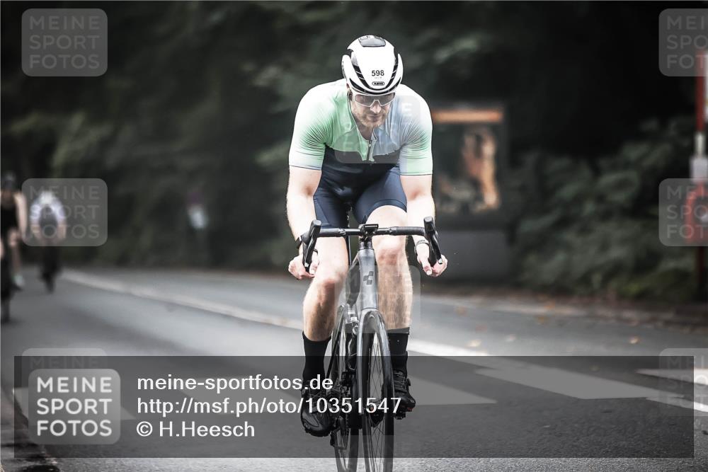13.09.2026 - Stadtparktriathlon H.Heesch http://msf.ph/oto/10351547 13.09.2026 11:05:24 Radfahren 361, 483, 523, 560, 595, 597, 598, 635, 644 meine-sportfotos.de