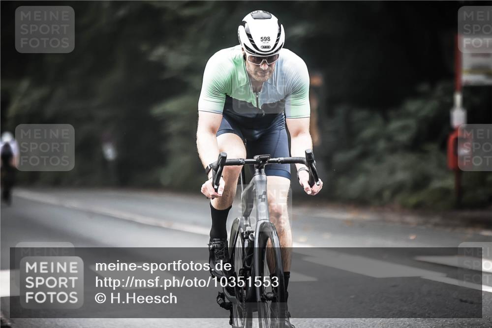 13.09.2026 - Stadtparktriathlon H.Heesch http://msf.ph/oto/10351553 13.09.2026 11:05:24 Radfahren 361, 483, 523, 560, 595, 597, 598, 635, 644 meine-sportfotos.de