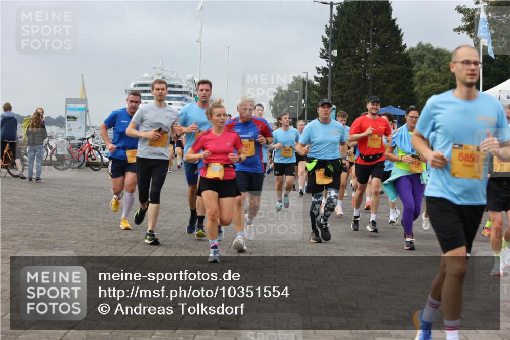 13.09.2026 - Kiel Lauf Andreas Tolksdorf http://msf.ph/oto/10351554 13.09.2026 09:56:04 Kiellinie 737, 481, 6033, 5850 meine-sportfotos.de