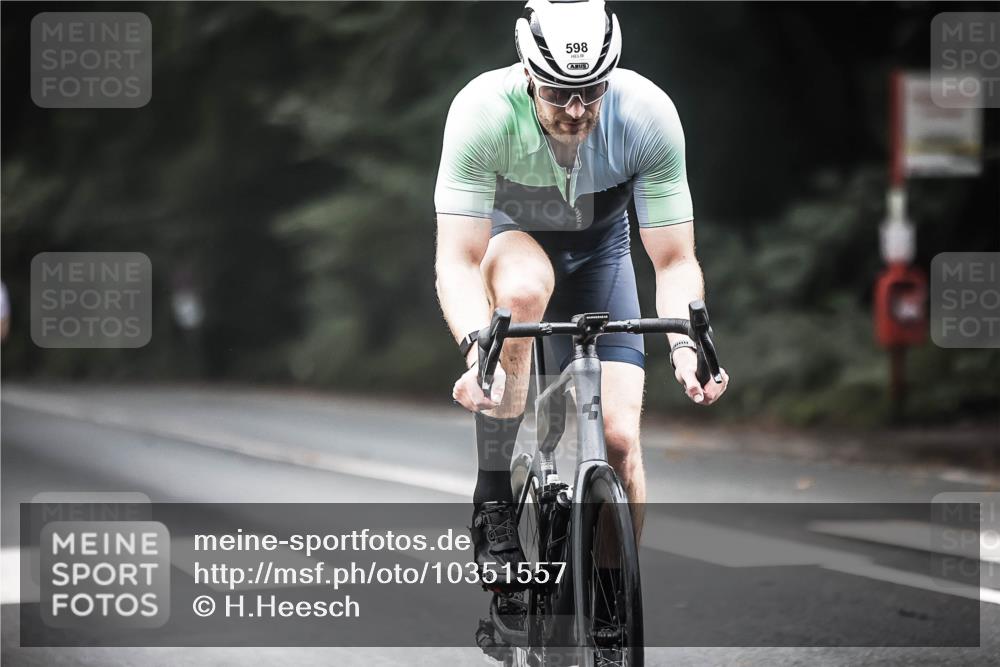 13.09.2026 - Stadtparktriathlon H.Heesch http://msf.ph/oto/10351557 13.09.2026 11:05:24 Radfahren 361, 483, 523, 560, 595, 597, 598, 635, 644 meine-sportfotos.de