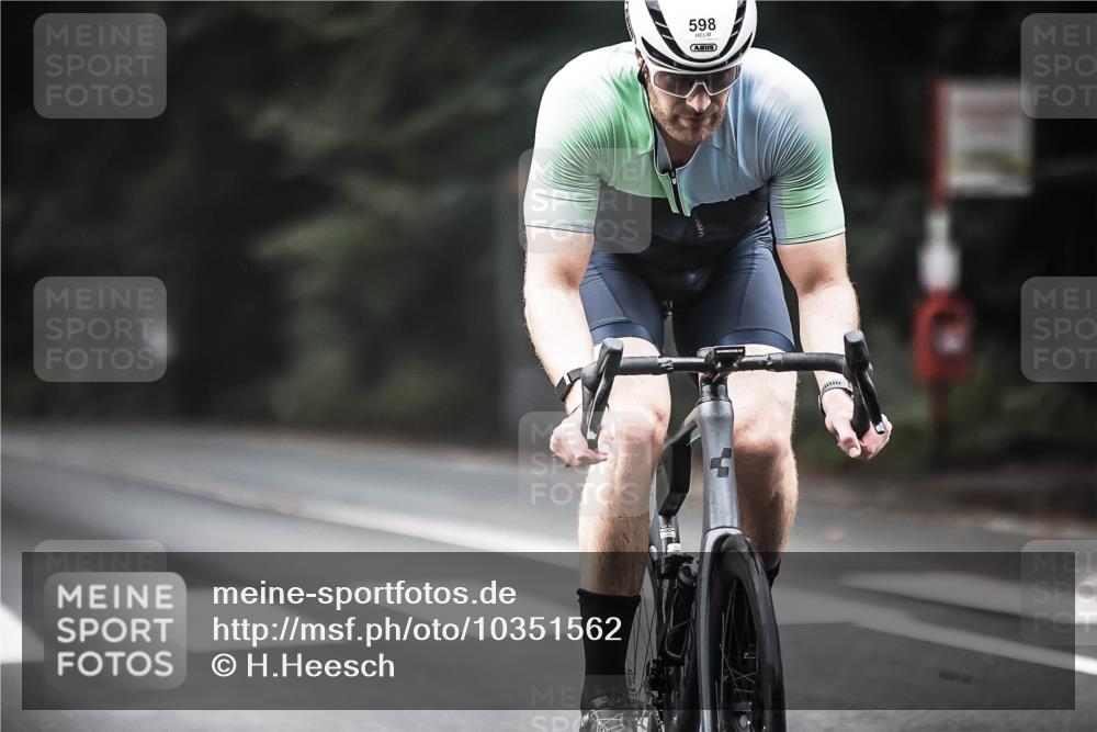 13.09.2026 - Stadtparktriathlon H.Heesch http://msf.ph/oto/10351562 13.09.2026 11:05:24 Radfahren 361, 483, 523, 560, 595, 597, 598, 635, 644 meine-sportfotos.de