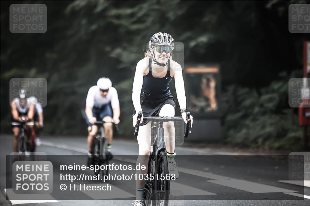 13.09.2026 - Stadtparktriathlon H.Heesch http://msf.ph/oto/10351568 13.09.2026 11:05:28 Radfahren 361, 523, 560, 598, 635, 644 meine-sportfotos.de