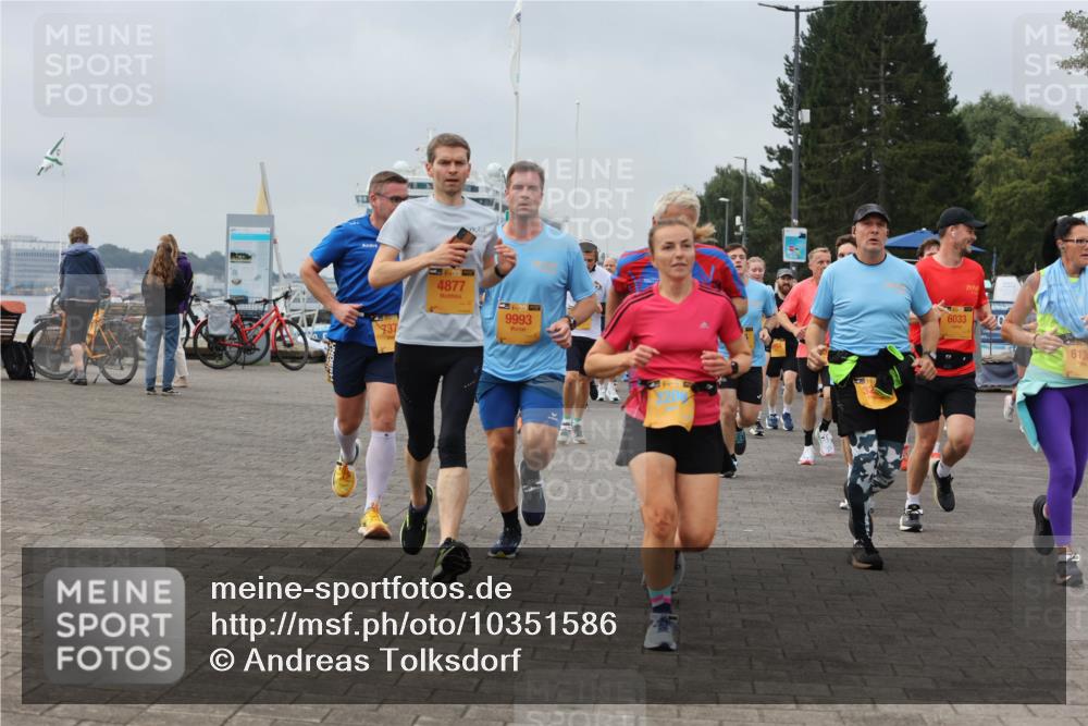 13.09.2026 - Kiel Lauf Andreas Tolksdorf http://msf.ph/oto/10351586 13.09.2026 09:56:04 Kiellinie 737, 35, 4877, 39, 9993, 6033, 20, 613 meine-sportfotos.de
