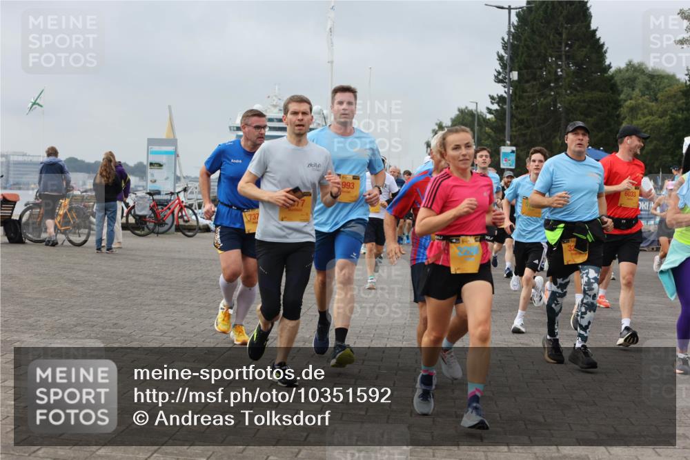 13.09.2026 - Kiel Lauf Andreas Tolksdorf http://msf.ph/oto/10351592 13.09.2026 09:56:04 Kiellinie 39, 993, 737, 6033 meine-sportfotos.de