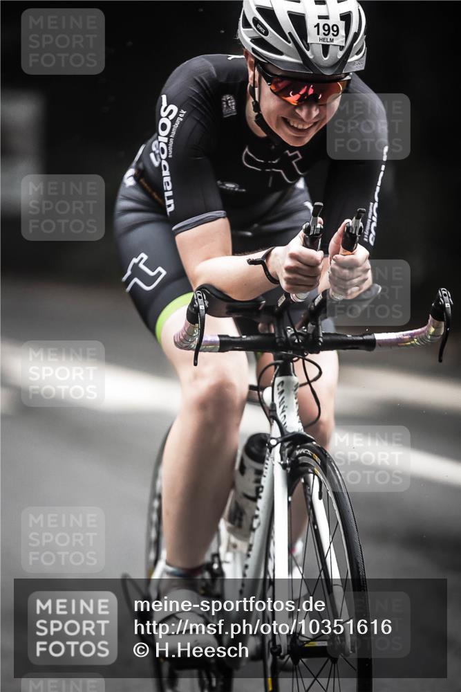 13.09.2026 - Stadtparktriathlon H.Heesch http://msf.ph/oto/10351616 13.09.2026 09:25:50 Radfahren 86, 191, 199, 206 meine-sportfotos.de