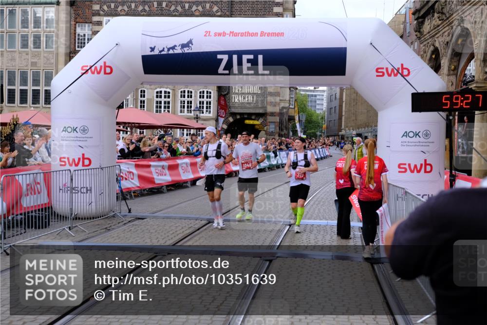 13.09.2026 - 21. swb-Marathon Bremen Tim E. http://msf.ph/oto/10351639 13.09.2026 12:29:50 Ziel 821 meine-sportfotos.de