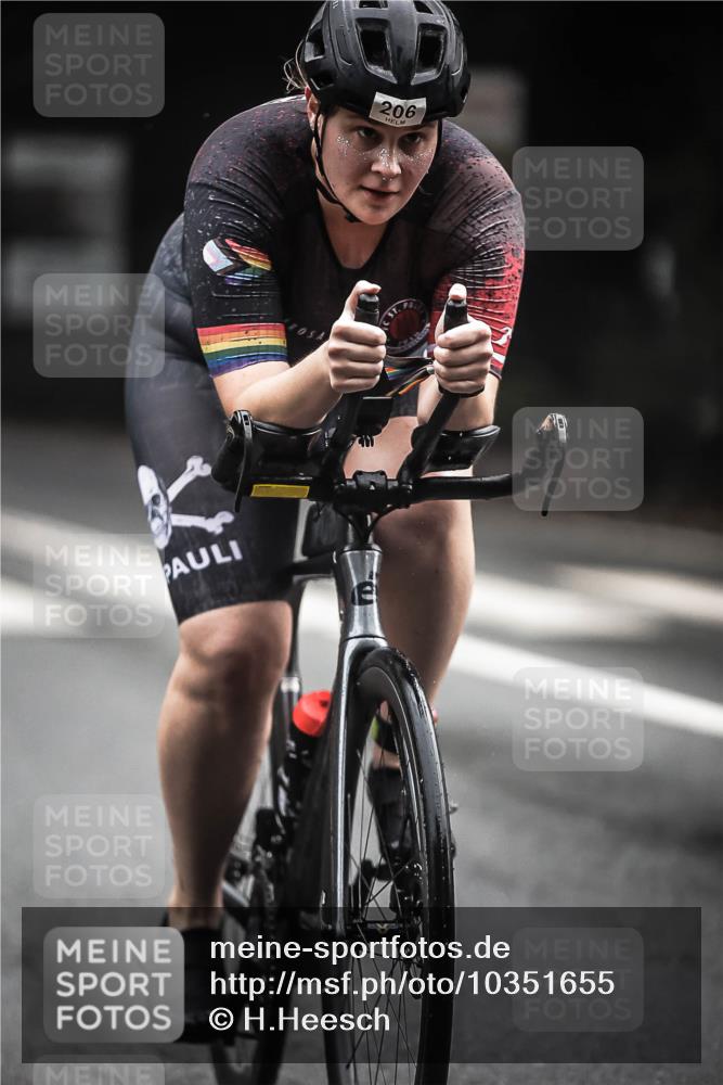 13.09.2026 - Stadtparktriathlon H.Heesch http://msf.ph/oto/10351655 13.09.2026 09:25:53 Radfahren 86, 144, 199, 206 meine-sportfotos.de