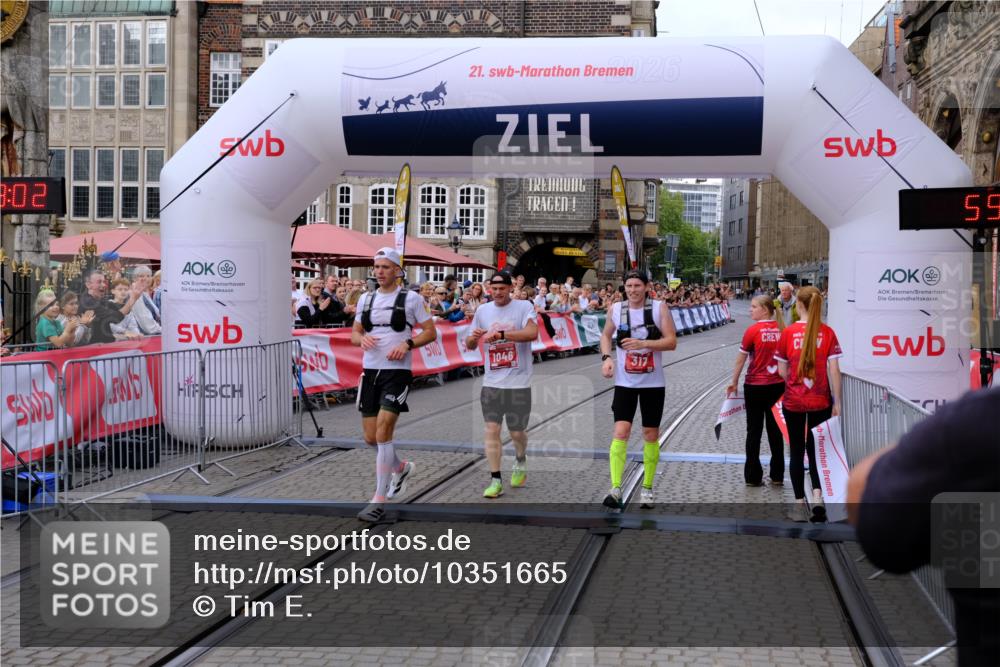 13.09.2026 - 21. swb-Marathon Bremen Tim E. http://msf.ph/oto/10351665 13.09.2026 12:29:51 Ziel 821 meine-sportfotos.de