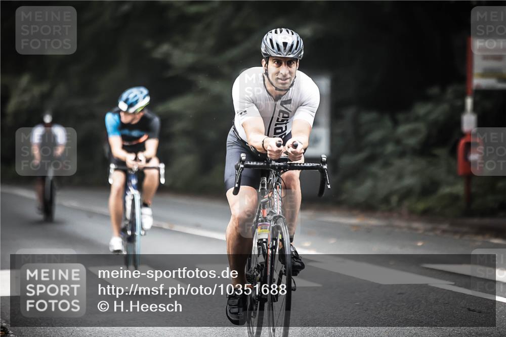 13.09.2026 - Stadtparktriathlon H.Heesch http://msf.ph/oto/10351688 13.09.2026 11:05:37 Radfahren 370, 499, 505, 541, 554, 556 meine-sportfotos.de