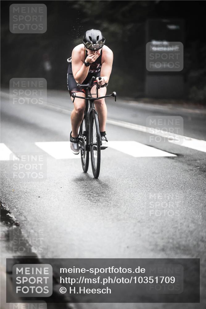 13.09.2026 - Stadtparktriathlon H.Heesch http://msf.ph/oto/10351709 13.09.2026 09:26:11 Radfahren 175, 185 meine-sportfotos.de