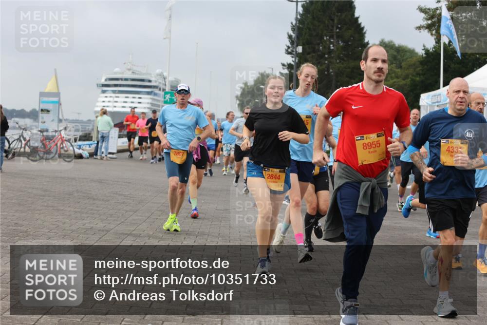13.09.2026 - Kiel Lauf Andreas Tolksdorf http://msf.ph/oto/10351733 13.09.2026 09:56:11 Kiellinie 7807, 2844, 8955, 433 meine-sportfotos.de