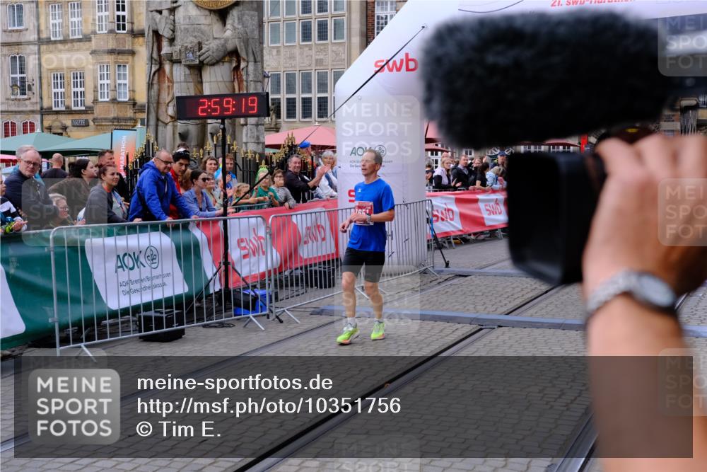 13.09.2026 - 21. swb-Marathon Bremen Tim E. http://msf.ph/oto/10351756 13.09.2026 12:30:08 Ziel  meine-sportfotos.de