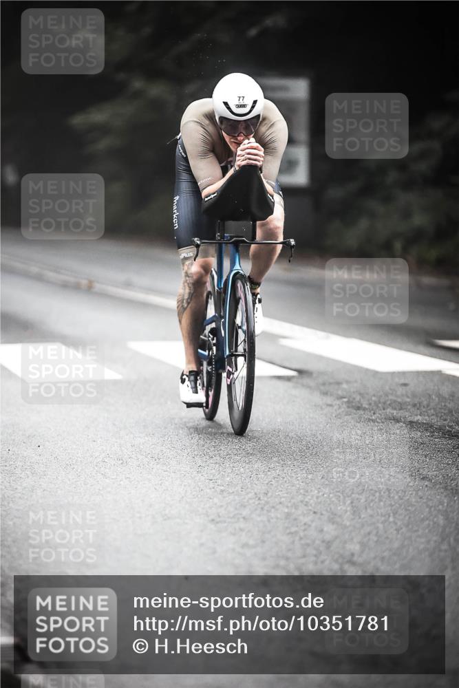 13.09.2026 - Stadtparktriathlon H.Heesch http://msf.ph/oto/10351781 13.09.2026 09:26:19 Radfahren 77, 185, 187, 200 meine-sportfotos.de