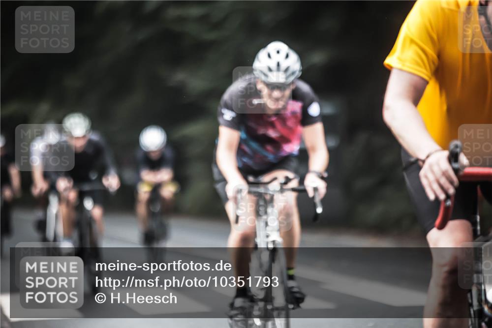 13.09.2026 - Stadtparktriathlon H.Heesch http://msf.ph/oto/10351793 13.09.2026 11:05:47 Radfahren 370, 496, 503, 512, 514, 522, 541, 556, 602, 630, 633 meine-sportfotos.de