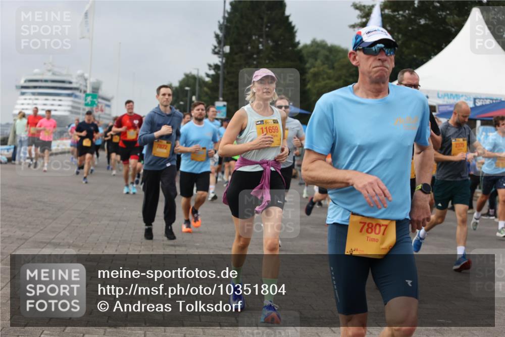 13.09.2026 - Kiel Lauf Andreas Tolksdorf http://msf.ph/oto/10351804 13.09.2026 09:56:13 Kiellinie 7872, 11659, 7807, 2375 meine-sportfotos.de