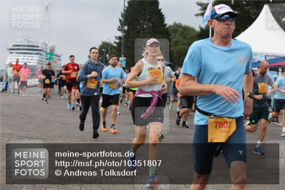 13.09.2026 - Kiel Lauf Andreas Tolksdorf http://msf.ph/oto/10351807 13.09.2026 09:56:14 Kiellinie 7872, 11659, 2375, 7807 meine-sportfotos.de